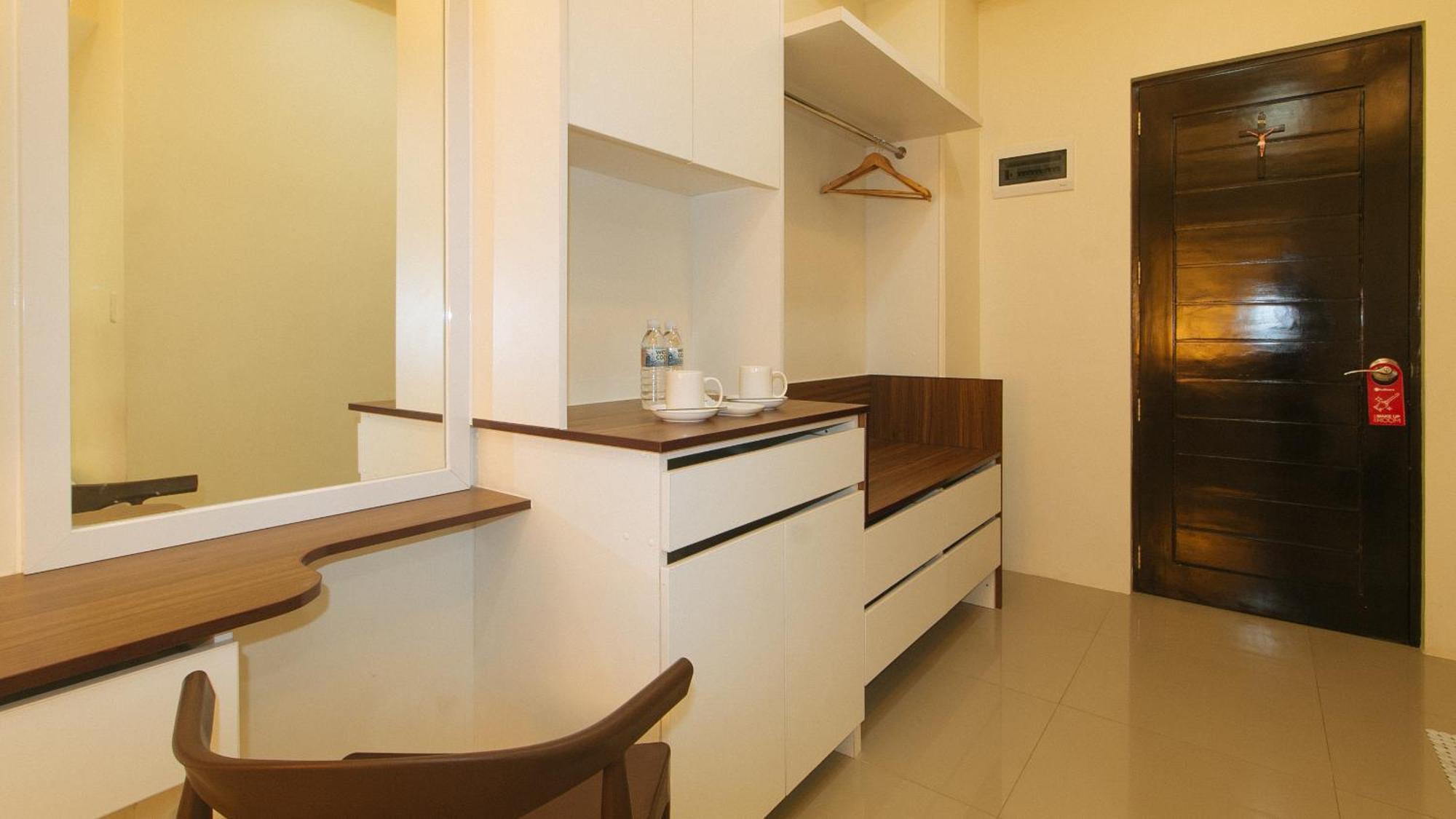 Reddoorz @ Leoncia Apartelle Mandawe Zewnętrze zdjęcie
