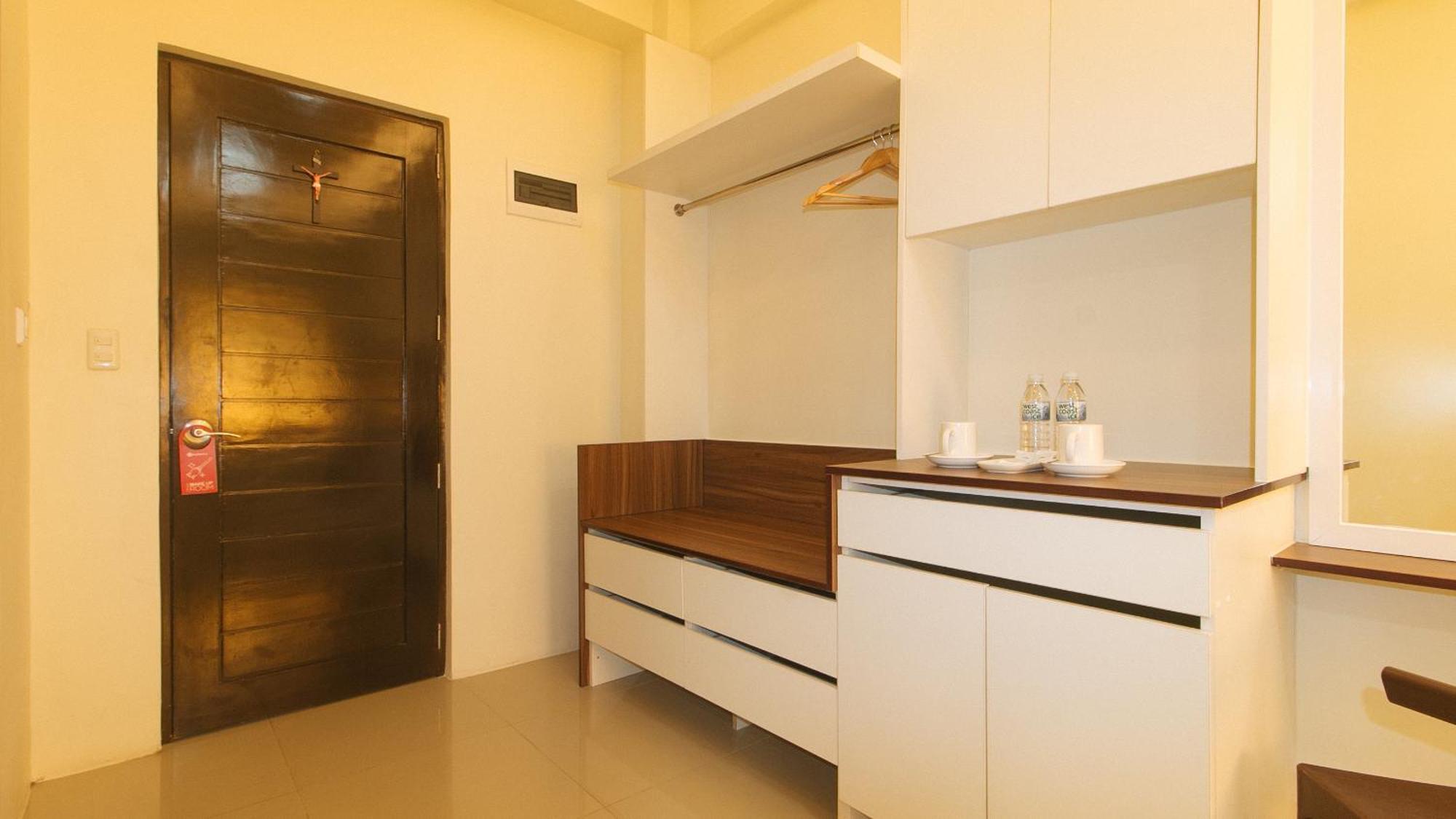 Reddoorz @ Leoncia Apartelle Mandawe Zewnętrze zdjęcie