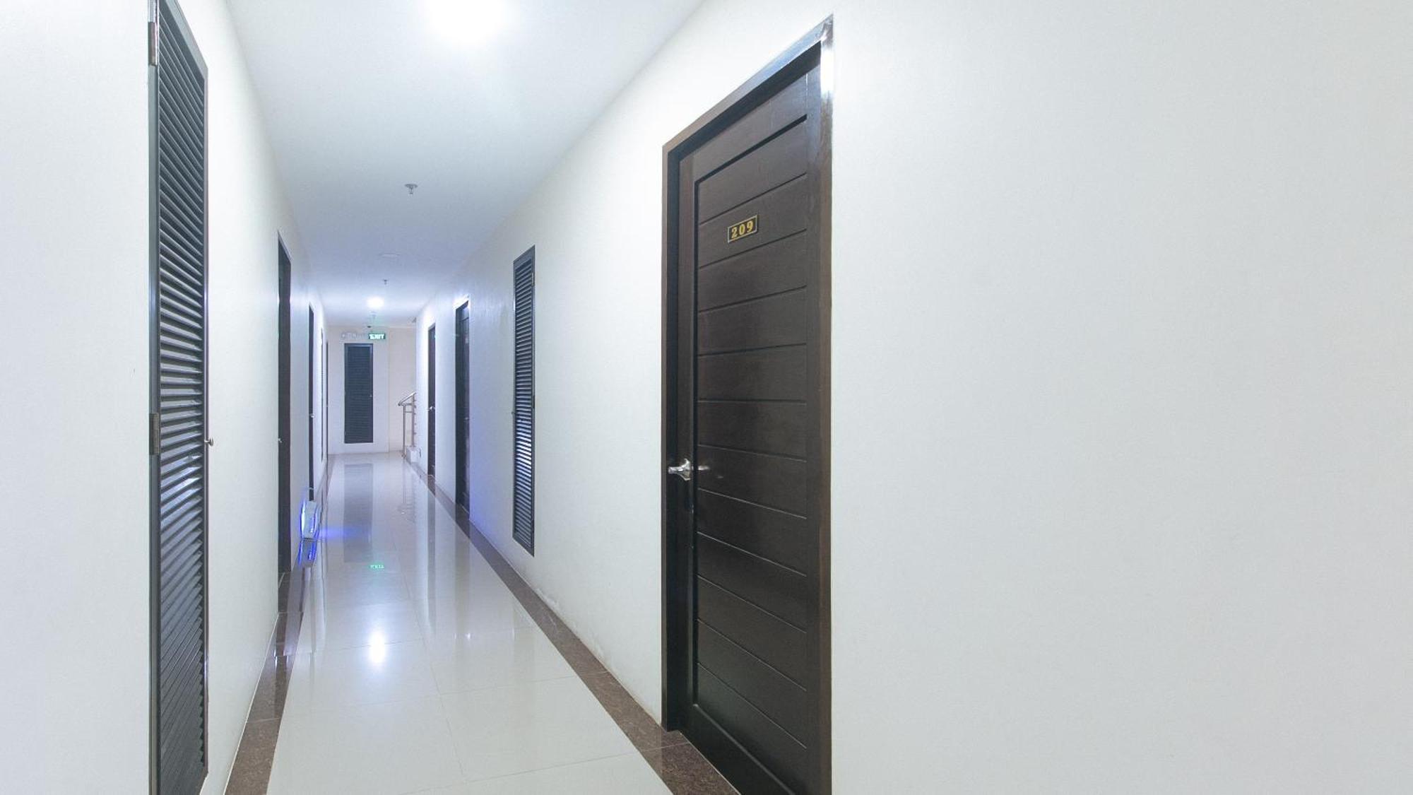 Reddoorz @ Leoncia Apartelle Mandawe Zewnętrze zdjęcie